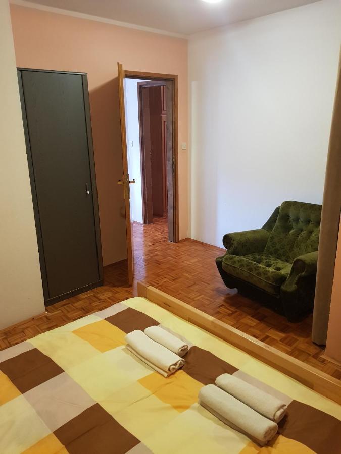 Lili Apartment อูมัค ภายนอก รูปภาพ